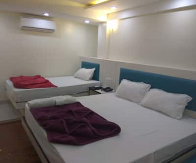 https://imgcld.yatra.com/ytimages/image/upload/t_hotel_yatra_city_desktop/v1495692845/Hotel/New Delhi/00087477/Overview_uM3DkF.jpg